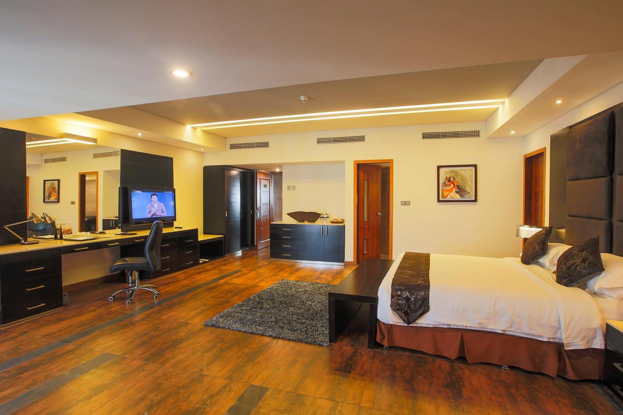 Long Beach Hotel Cox's Bazar Exterior photo