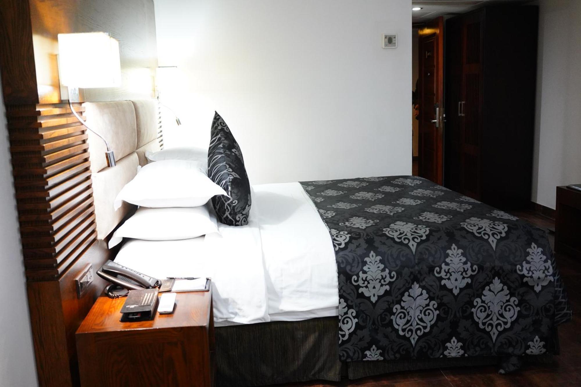 Long Beach Hotel Cox's Bazar Exterior photo