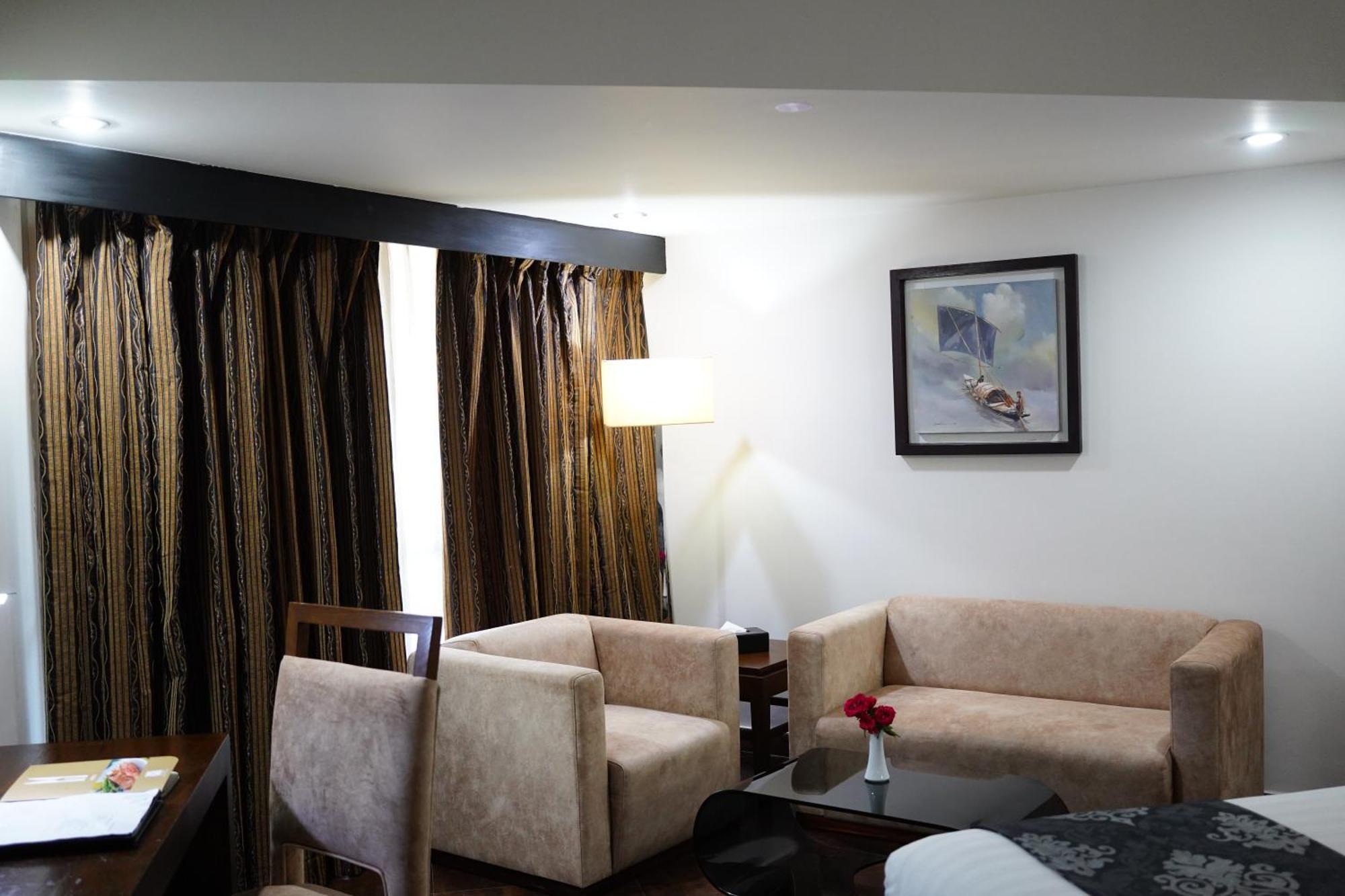 Long Beach Hotel Cox's Bazar Exterior photo