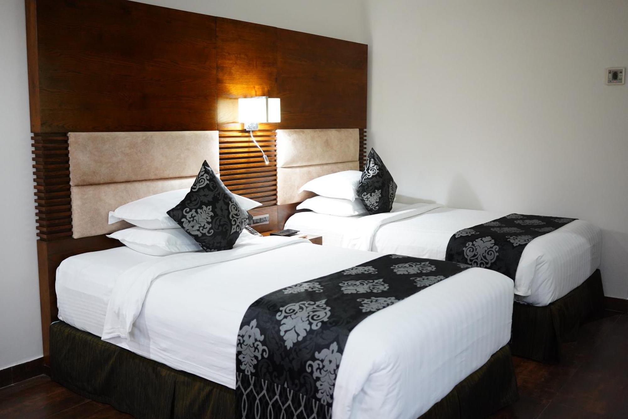 Long Beach Hotel Cox's Bazar Exterior photo